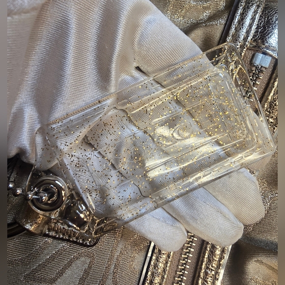 Coach Poppy Y2k Gold Women's Bag EXCELLENT Condition! 🎉🥳 - Picture 11 of 15